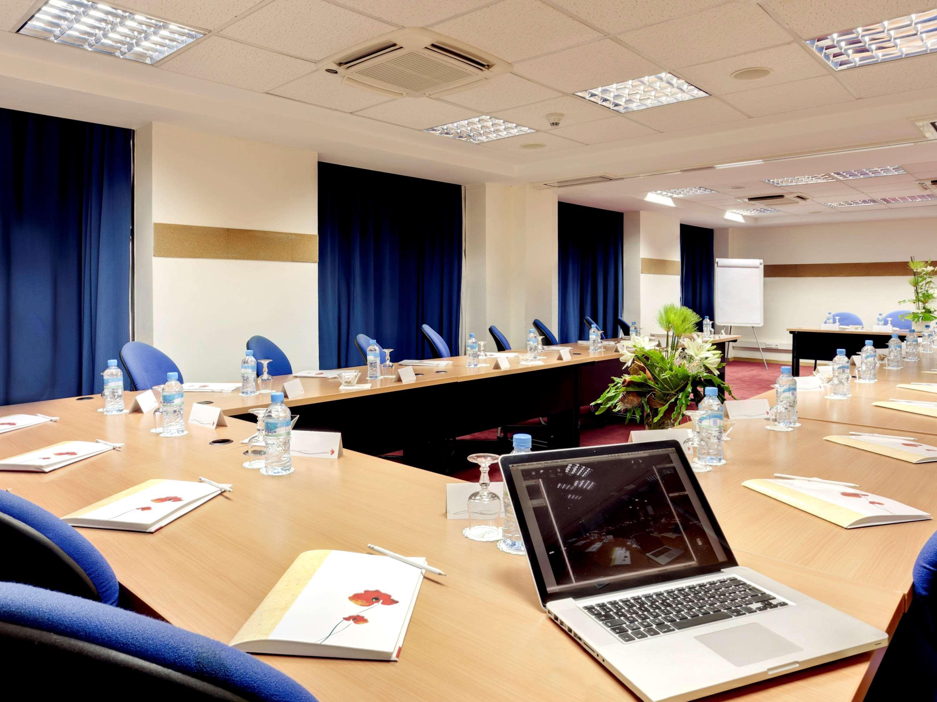 Hotel Ibis Sidi Maarouf 3*